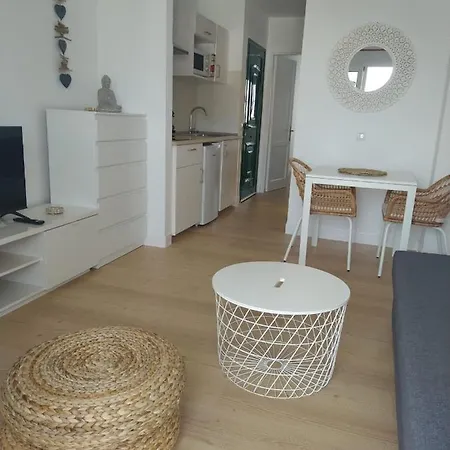 Апартаменты Ayalga - Pool View - Good Wifi - Smart Tv-residence Dunia Iv *