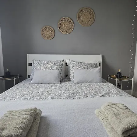 Апартаменти Ayalga - Pool View - Good Wifi - Smart Tv-residence Dunia Iv
