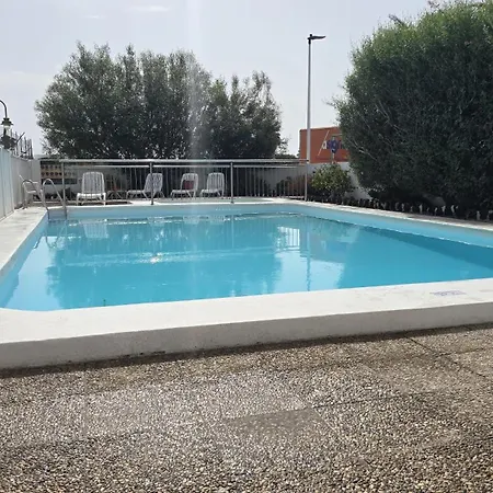 Апартаменти Ayalga - Pool View - Good Wifi - Smart Tv-residence Dunia Iv *